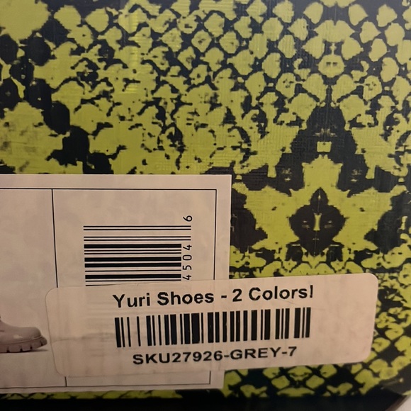 NWT Sz 7 Cape Robbin Grey Yuri Womens Boots - Picture 3 of 7